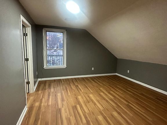 5th image of 85 Transit St Floor 3