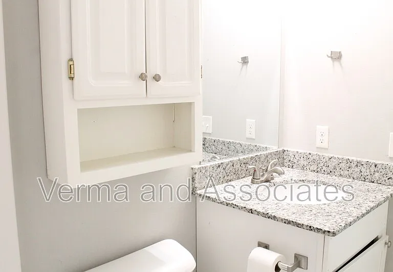 5007 SW Fieldstone Blvd #2 — Photo 8