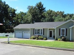 175 Braeburn Rd, East Longmeadow, MA 01028