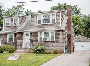 35 Deer St, Rumford, RI 02916