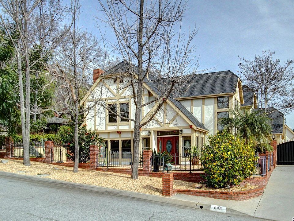 1st image of 645 Edgeview Dr