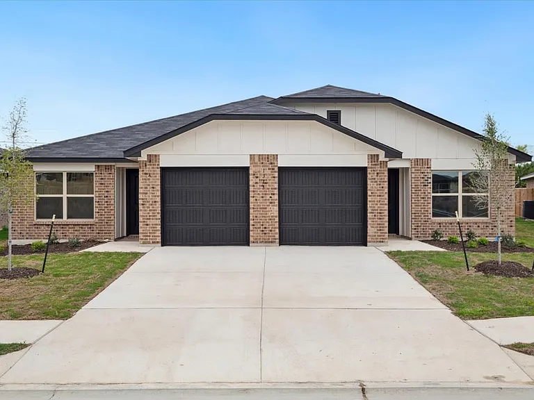 1313 Concord Dr #B — Photo 1