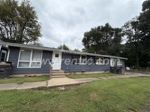 1129B Jackson St