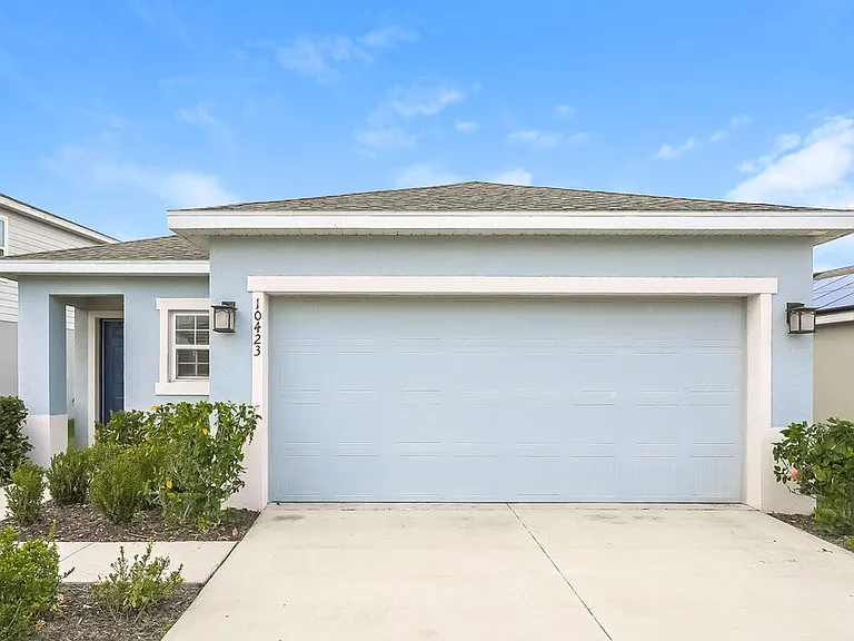 10423 Hawks Landing Dr — Photo 1