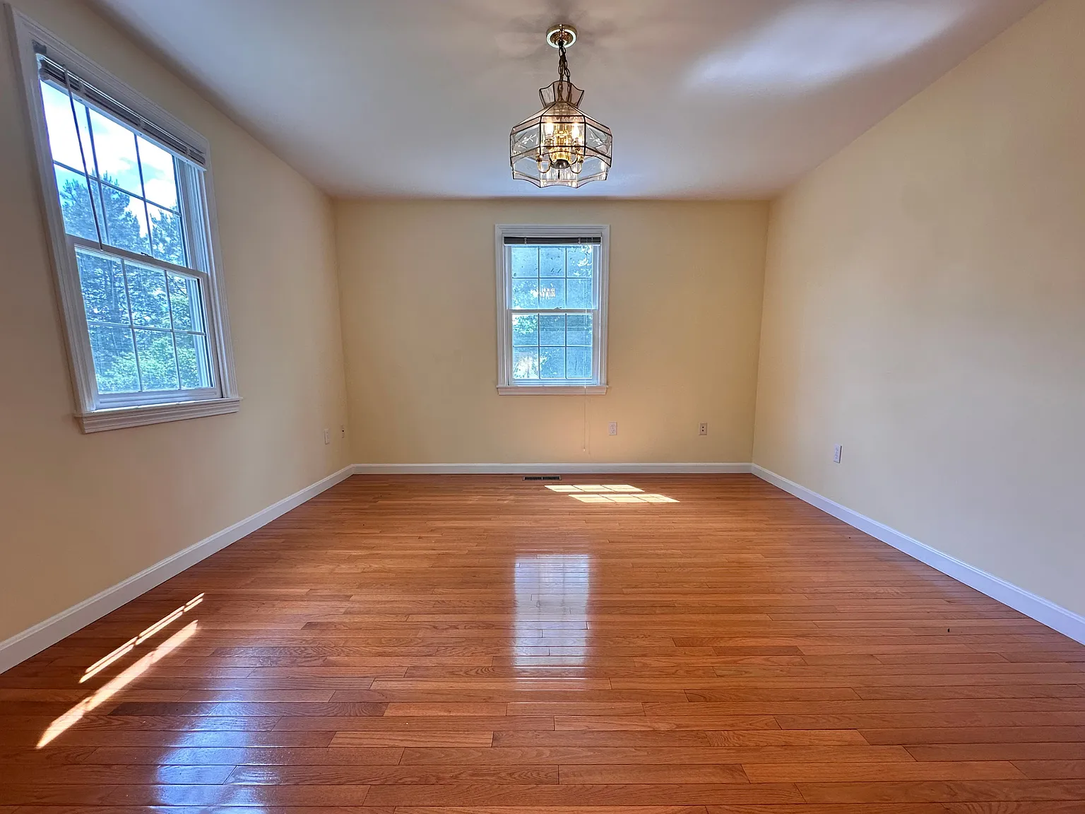 4 bed, 3.5 bath, 3441 sqft, $6,500 — Photo 4