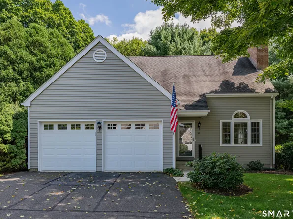25 Woodbury Hill #25, Woodbury, CT 06798