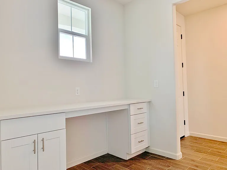 2070 Wildflower Dr — Photo 16
