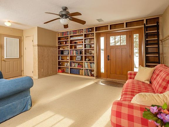 4th image of 2722 Okoboji Blvd
