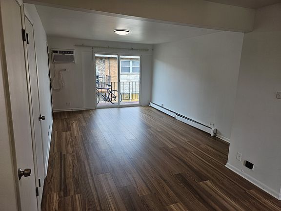 2nd image of 7711 W 87th St APT 4