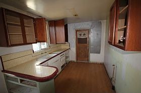 3rd image of 1607 W Oxford Way