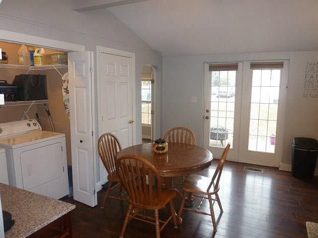 1st image of 1529 Morton St