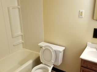 525 Carpenter St #A, Akron, OH 44310