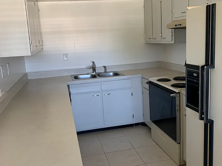 2887 S Osceola Ave #D9 — Photo 7
