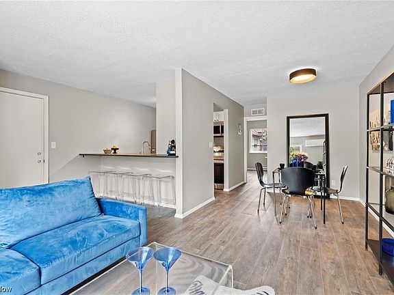 2nd image of 10526 Clifton Blvd #104