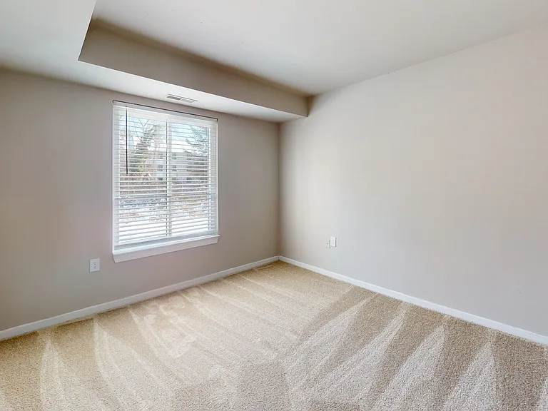Seneca Place — Photo 104