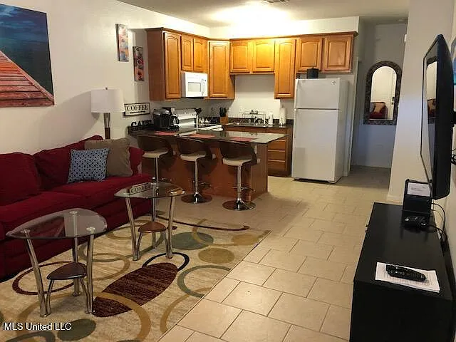 1270 Century Oaks Dr #A — Photo 7