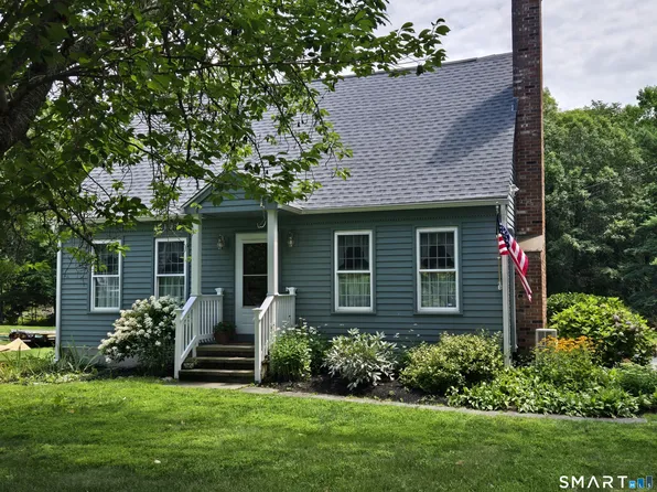 3 Clover Road, Clinton, CT 06413