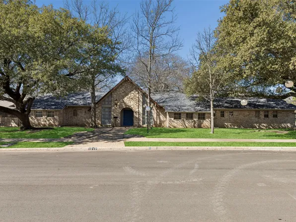 1717 Live Oak Dr, Irving, TX 75061