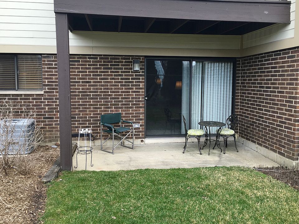 PRIVATE PATIO