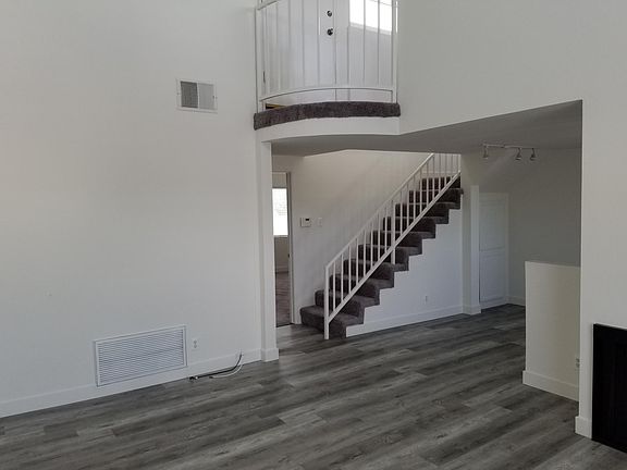 3rd image of 2334 20th St #5