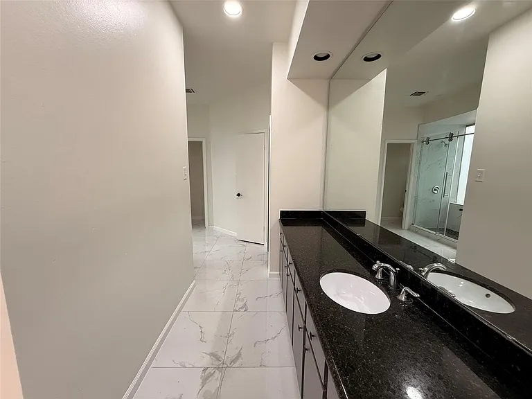 1114 Stoney Hill Dr — Photo 28