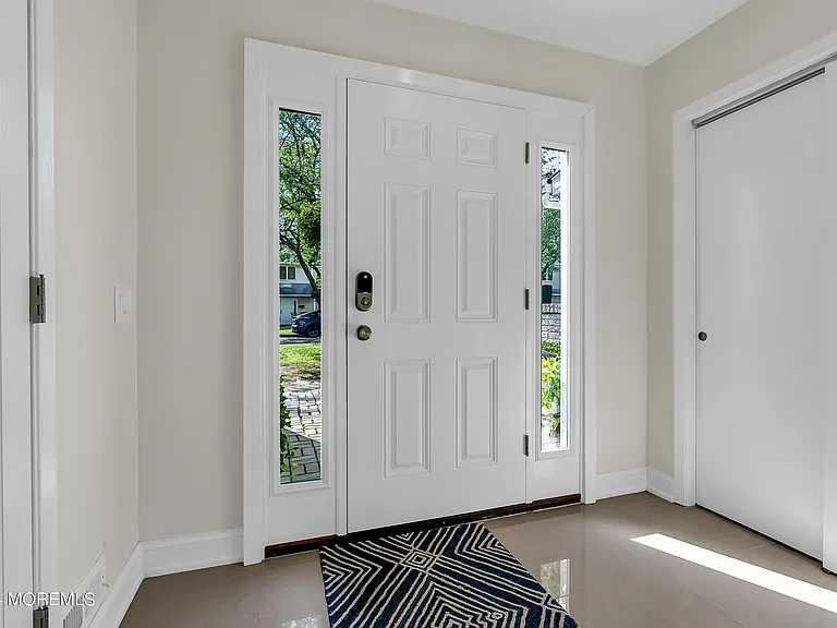 215 W Morgan Ave #13 — Photo 3