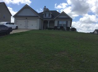 10 President Dr, Fort Mitchell, AL 36856