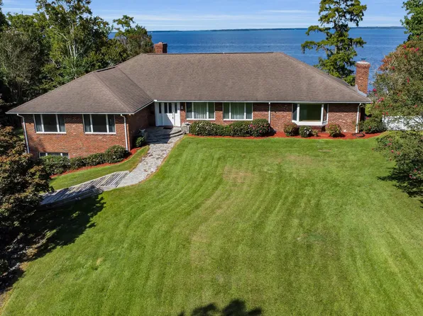 110 Balboa Court, New Bern, NC 28560