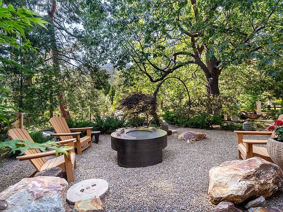 14th image of this home