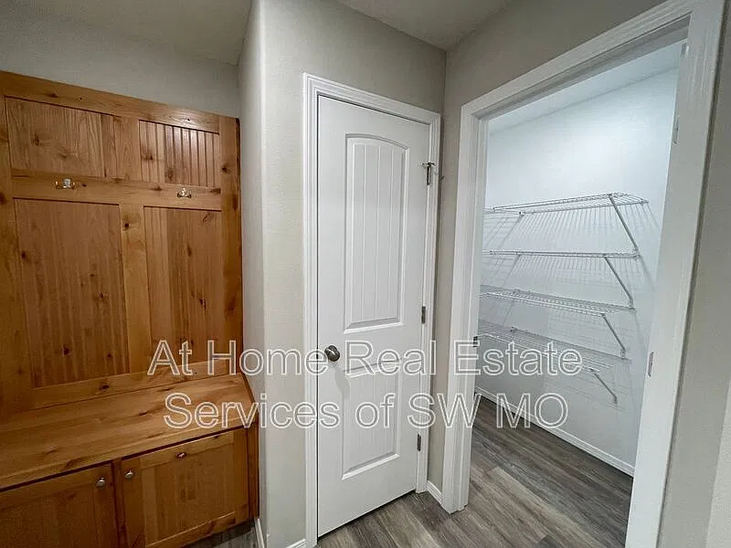 3 bed, 2.0 bath, 1440 sqft, $1,800 — Photo 3