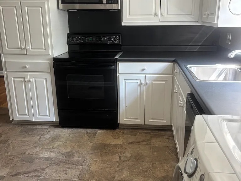 1405 Cumberland Dr — Photo 7