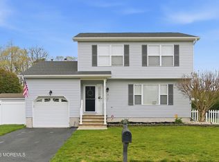 32 Bronia Street, Howell, NJ 07731