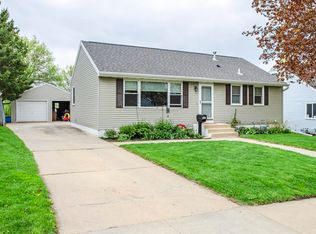 4031 7th Pl NW, Rochester, MN 55901