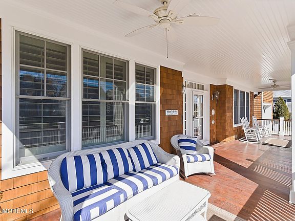 4th image of 226 Norwood Avenue