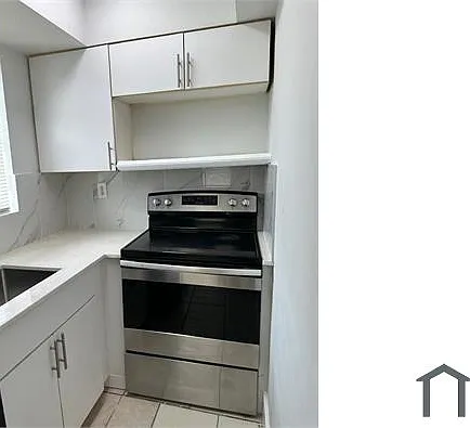 2675 SW 6th Ct #1 — Photo 5