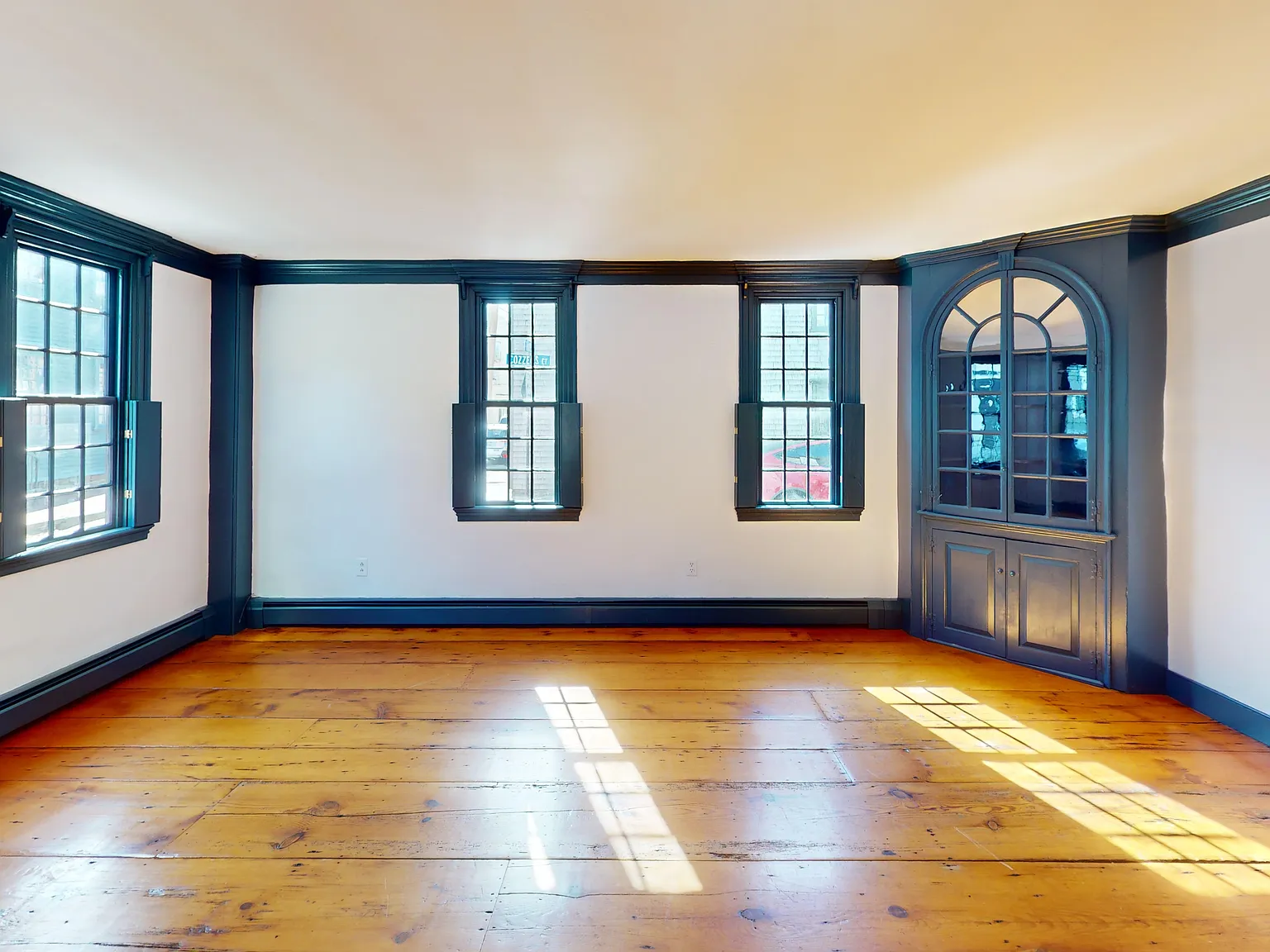 1 bed, 1324 sqft, $2,875 — Photo 4