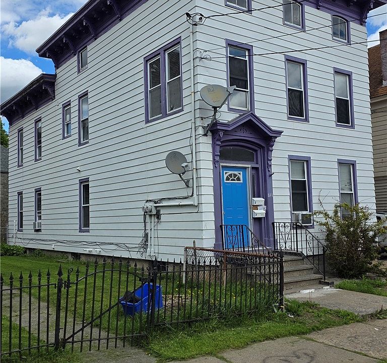 2nd image of 843 Bleecker St