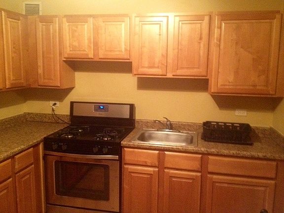 5th image of 4800 S Lake Park Ave APT 2510A
