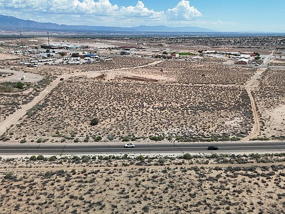 2nd image of Idalia Rd NE