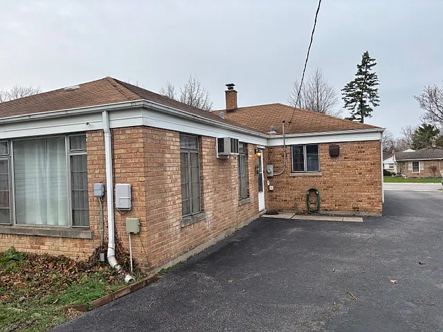 2223 Hawthorne Rd — Photo 29