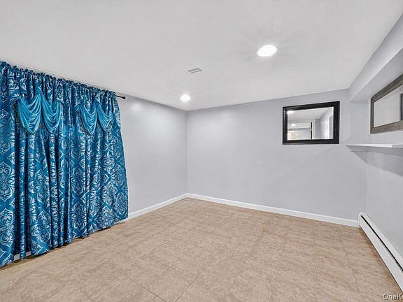 5th image of 255 Cochran Place