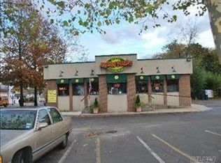 2 Pulaski Rd, Kings Park, NY 11754