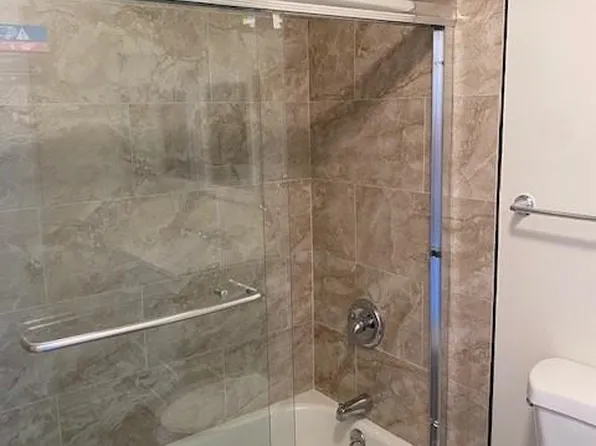 936 N Washington Pl, Long Beach, CA 90813