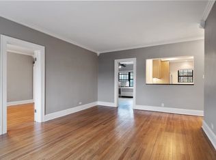 14 Nassau Rd #2, Larchmont, NY 10538