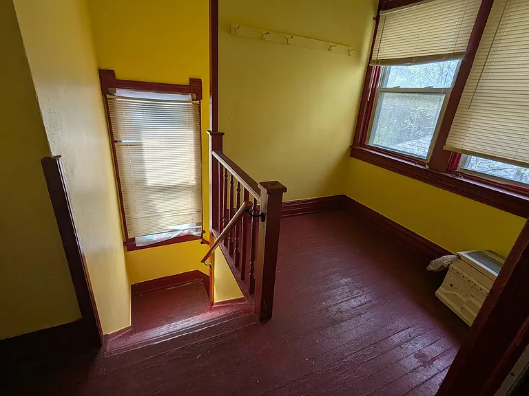 1048 Norwood Ave #2 — Photo 6