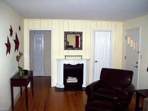 3rd image of 167 E Bayview Blvd