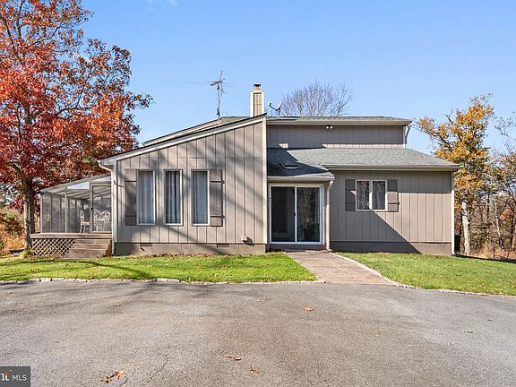 2nd image of 289 Westview Dr