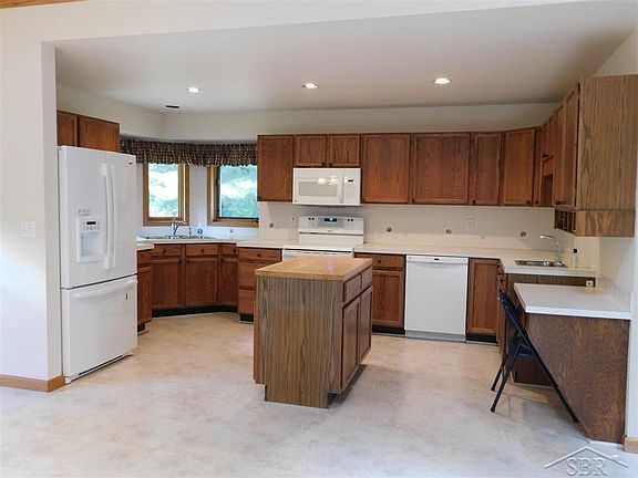 5th image of 3717 Hermansau Dr