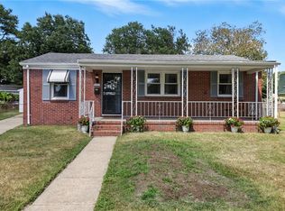 502 Mooney Rd, Chesapeake, VA 23325