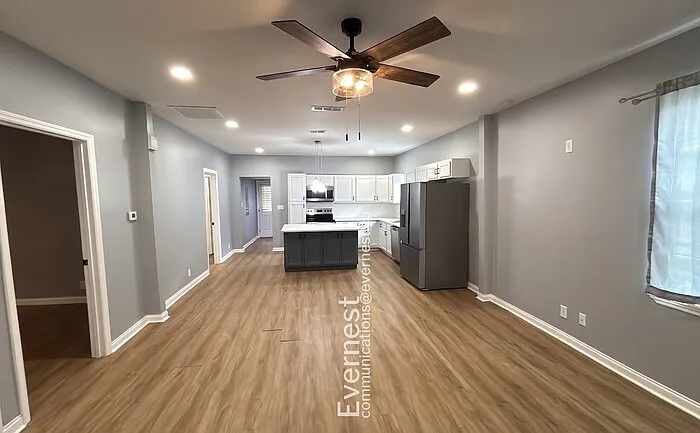 4 bed, 3.0 bath, 1650 sqft, $1,845 — Photo 3